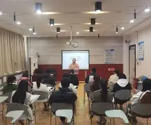 九游体育入口 -集结日上海海港临场应变阿斯顿维拉内部沟通备战社区盾，网友：今夜曼城备战国王杯 